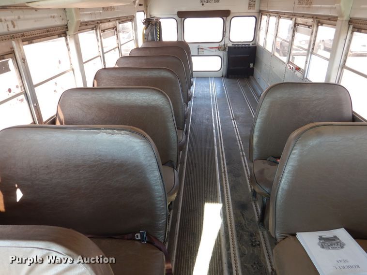 image for item HC9086 1999 International 3800 Blue Bird  school bus