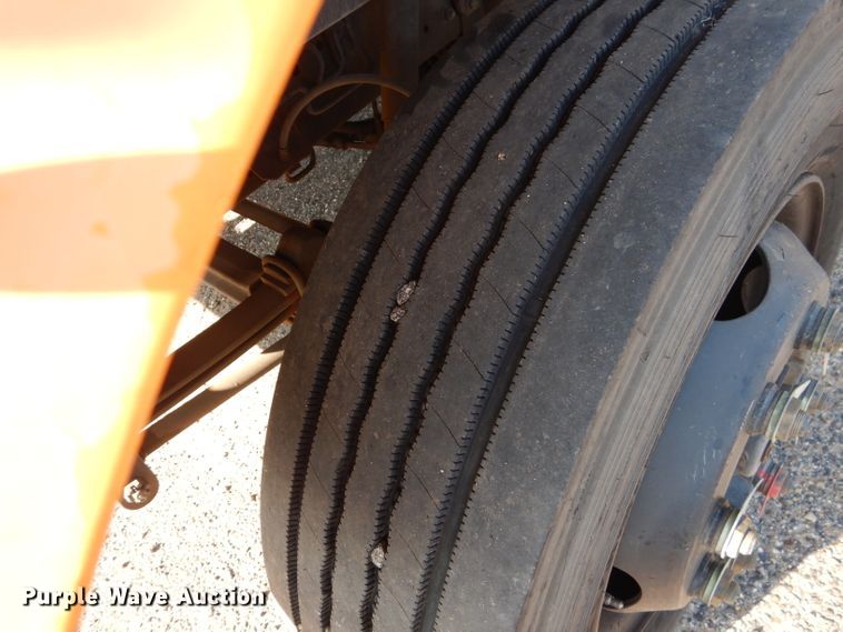 image for item HC9086 1999 International 3800 Blue Bird  school bus