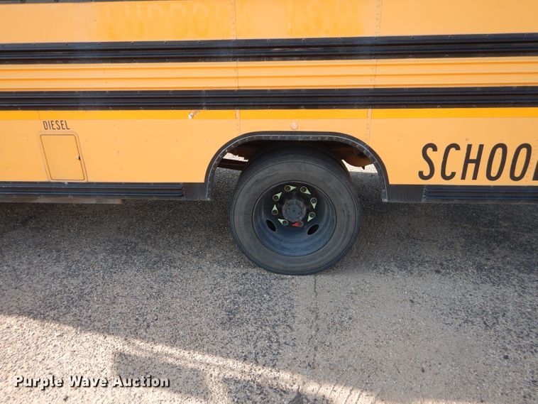 image for item HC9086 1999 International 3800 Blue Bird  school bus