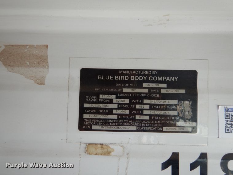 image for item HC9086 1999 International 3800 Blue Bird  school bus