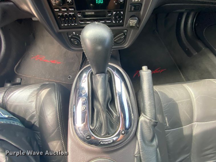 image for item HE9752 2002 Chrysler Prowler  convertible