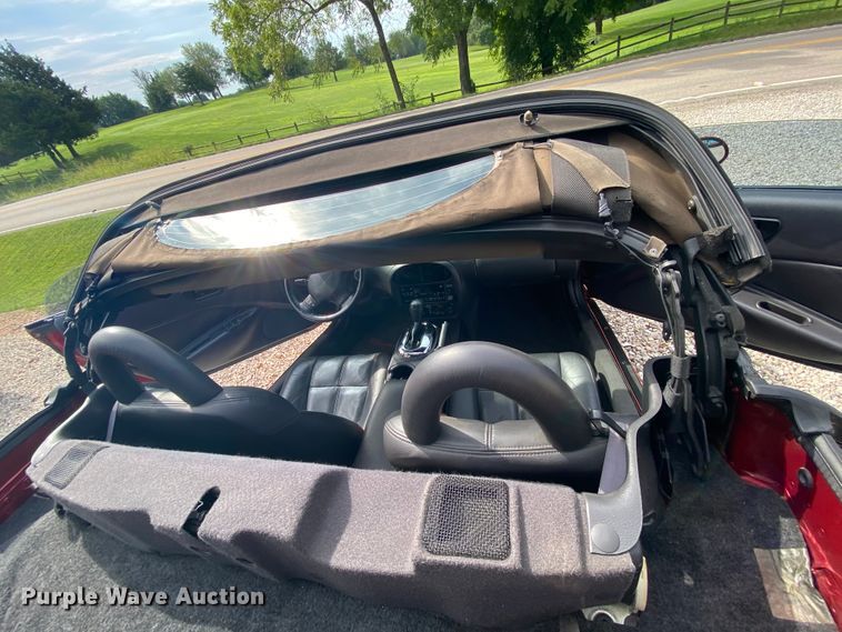 image for item HE9752 2002 Chrysler Prowler  convertible