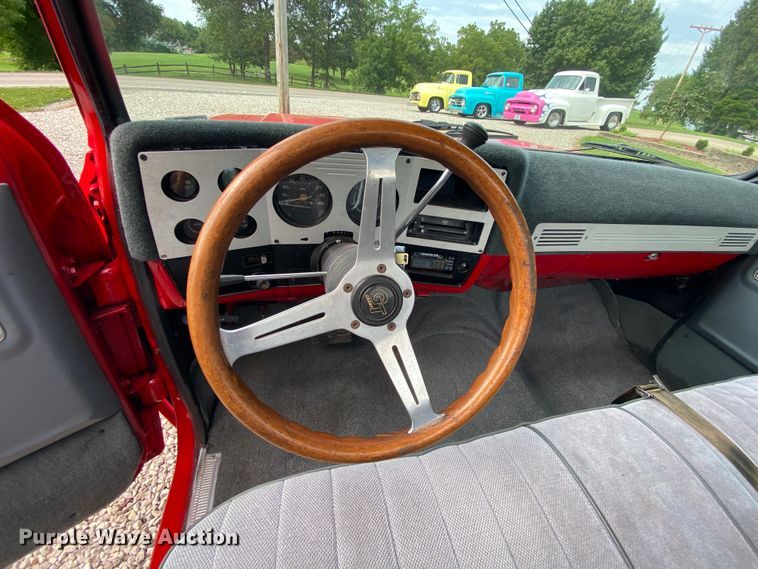 image for item HE9753 1977 Chevrolet  pickup truck