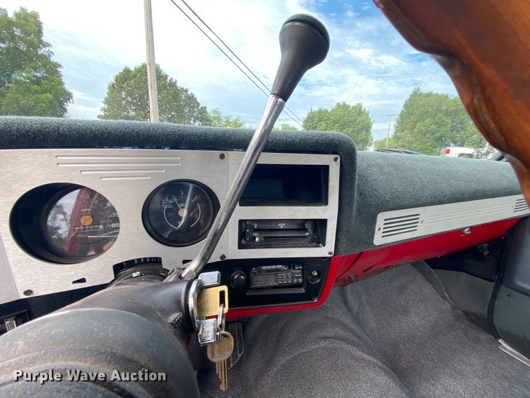 image for item HE9753 1977 Chevrolet  pickup truck