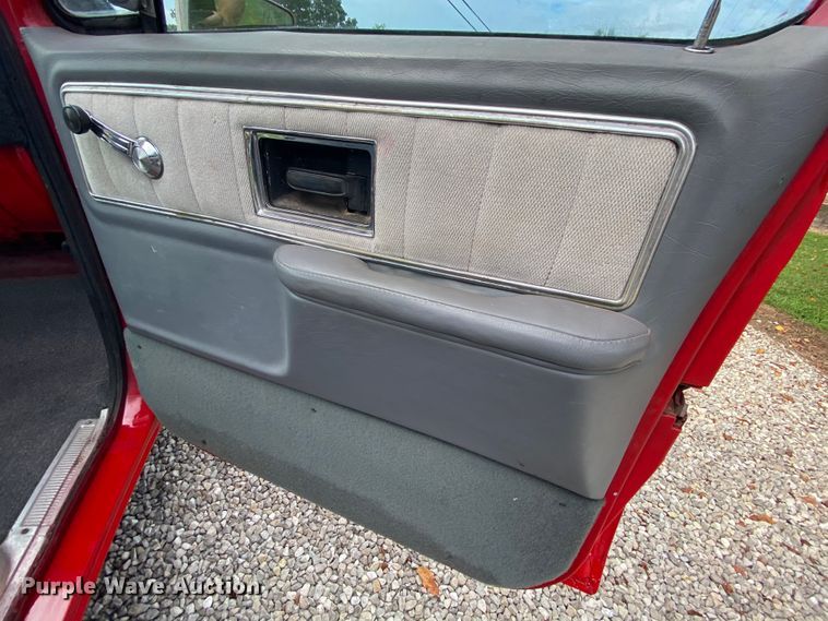 image for item HE9753 1977 Chevrolet  pickup truck