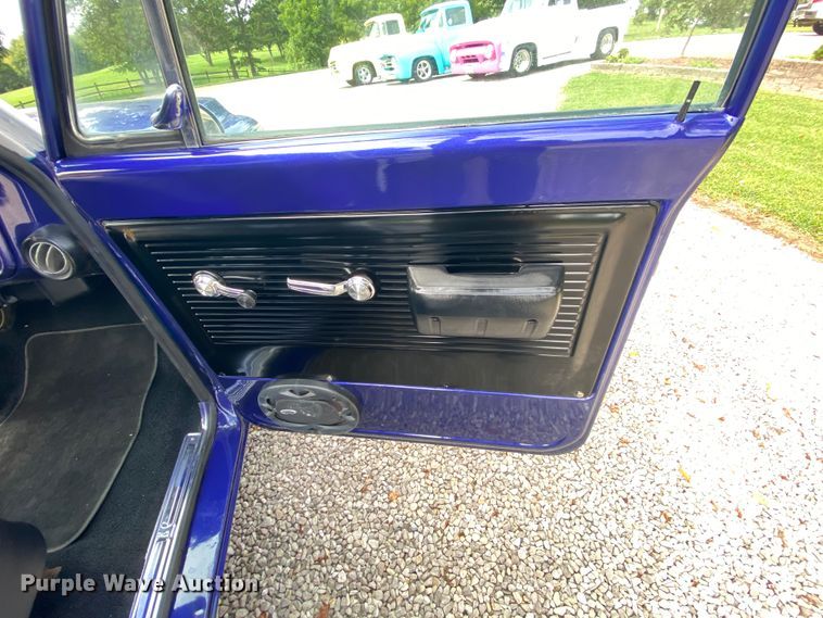 image for item HE9754 1969 Chevrolet C10  pickup truck