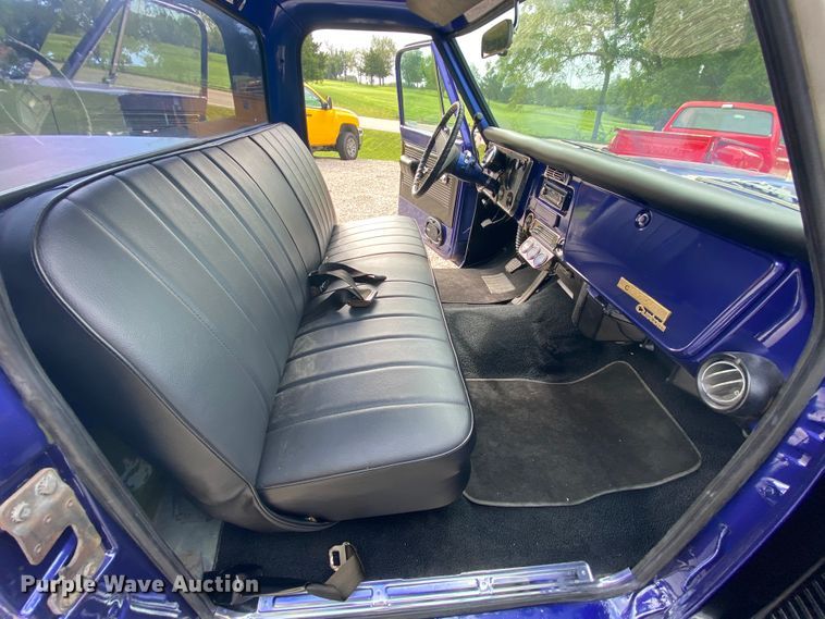 image for item HE9754 1969 Chevrolet C10  pickup truck