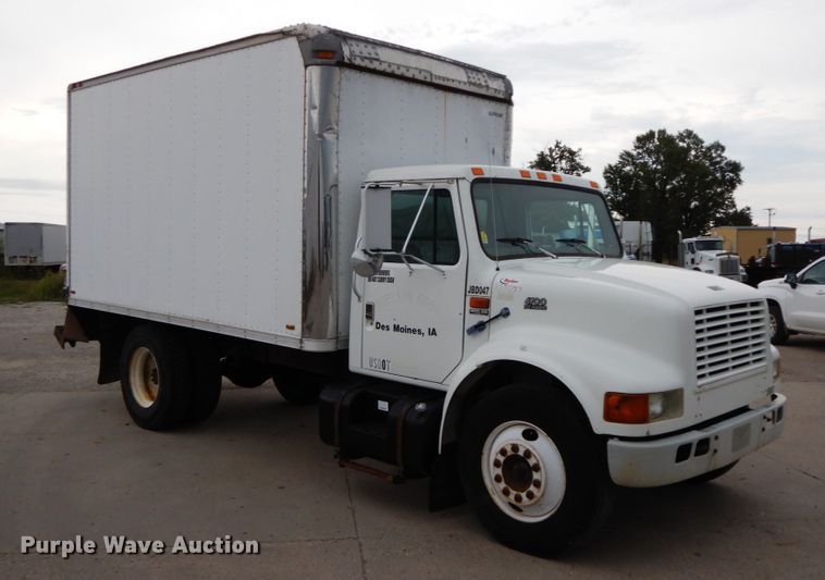 image for item HJ9583 1999 International 4700  box truck