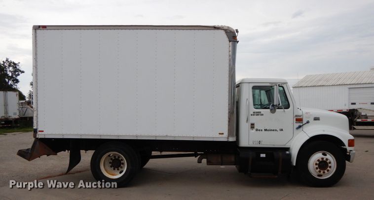 image for item HJ9583 1999 International 4700  box truck