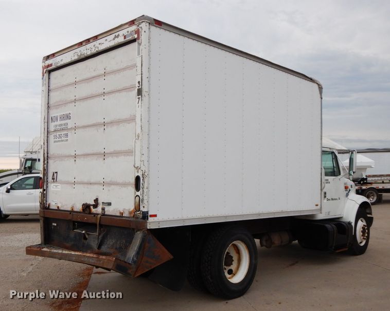 image for item HJ9583 1999 International 4700  box truck