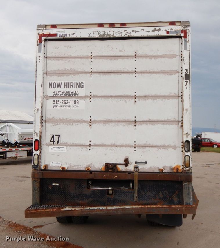 image for item HJ9583 1999 International 4700  box truck