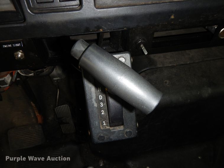 image for item HJ9583 1999 International 4700  box truck