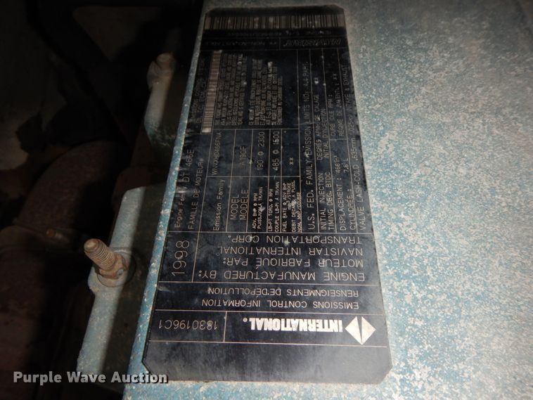 image for item HJ9583 1999 International 4700  box truck