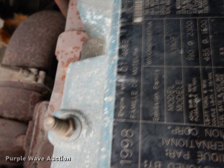 image for item HJ9583 1999 International 4700  box truck