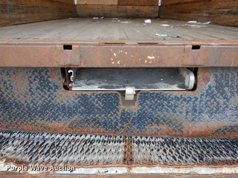 image for item HJ9583 1999 International 4700  box truck