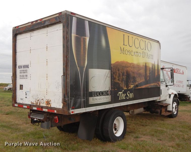 image for item HJ9584 2003 International 4300  box truck