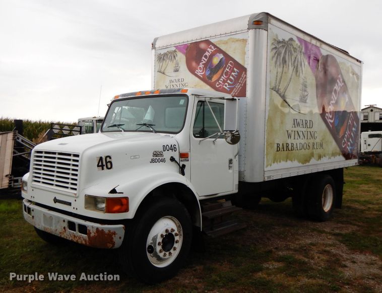 image for item HJ9585 2001 International 4700  box truck