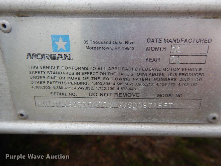 image for item HJ9585 2001 International 4700  box truck