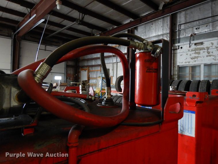 image for item HJ9588 Hoover Group oil tank