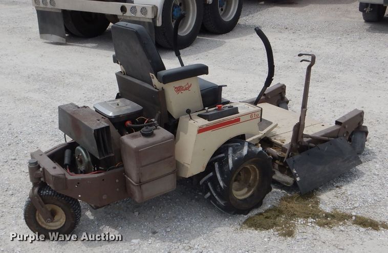 image for item HM9697 Grasshopper 616 ZTR lawn mower