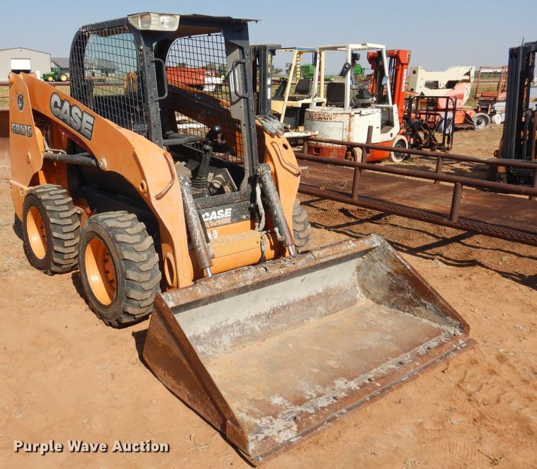 image for item HO9032 2013 Case SR175  skid steer loader