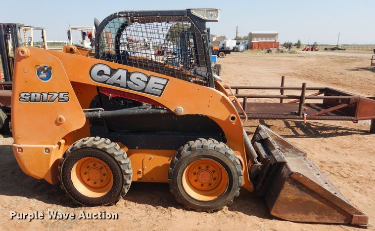 image for item HO9032 2013 Case SR175  skid steer loader
