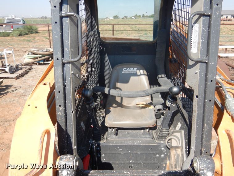 image for item HO9032 2013 Case SR175  skid steer loader