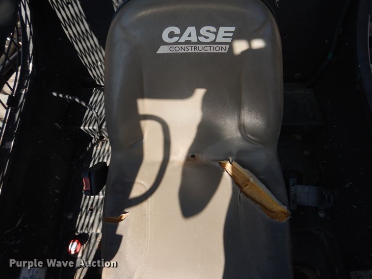 image for item HO9032 2013 Case SR175  skid steer loader