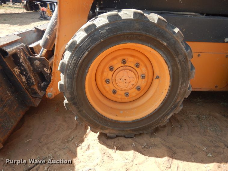 image for item HO9032 2013 Case SR175  skid steer loader