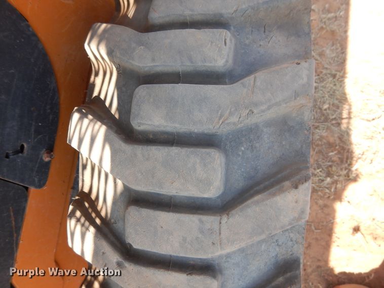 image for item HO9032 2013 Case SR175  skid steer loader