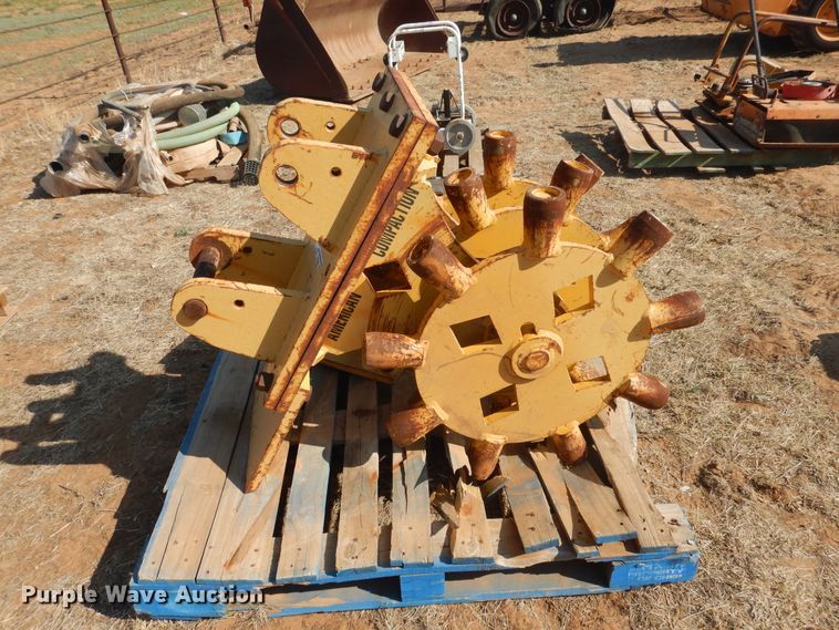 image for item HO9066 American Compaction excavator wheel