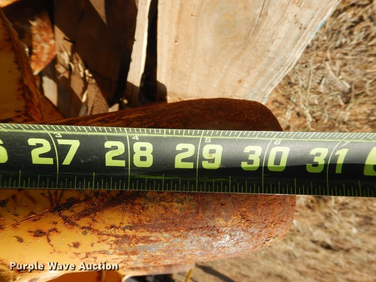 image for item HO9066 American Compaction excavator wheel