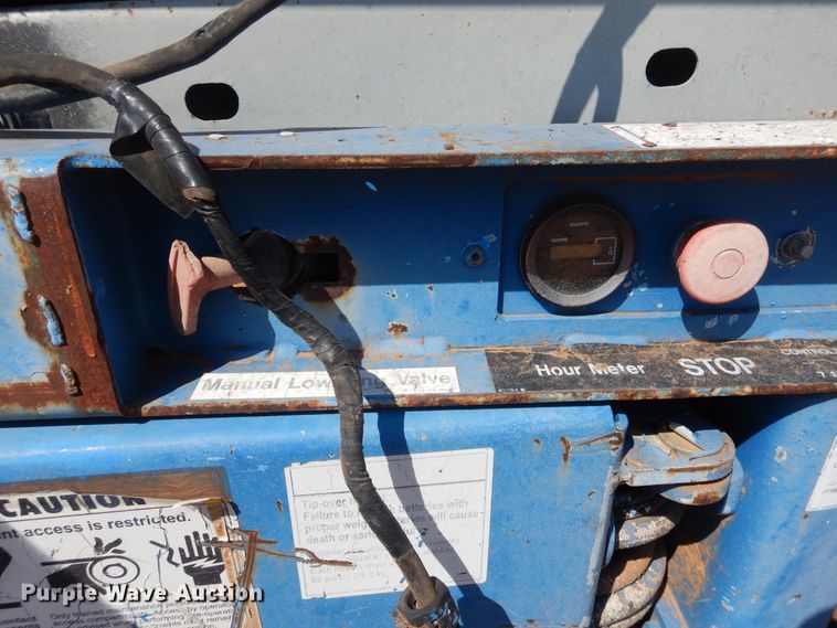 image for item HO9079 Genie G5-1930  scissor lift