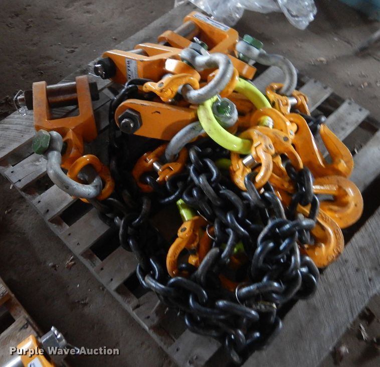 image for item HO9084 (2) sets of lifting chains