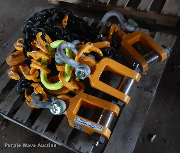 image for item HO9084 (2) sets of lifting chains