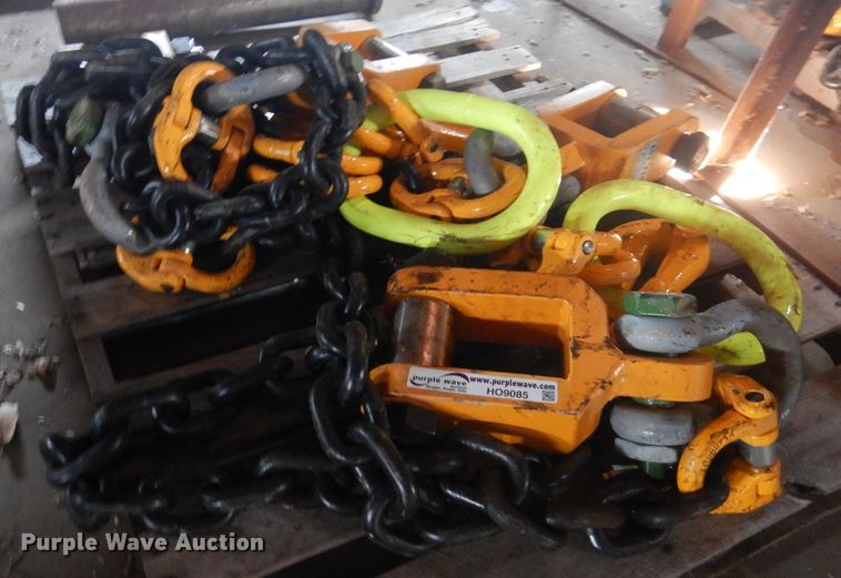 image for item HO9085 (2) sets of lifting chains