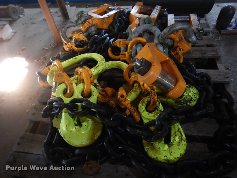 image for item HO9086 (2) sets of lifting chains