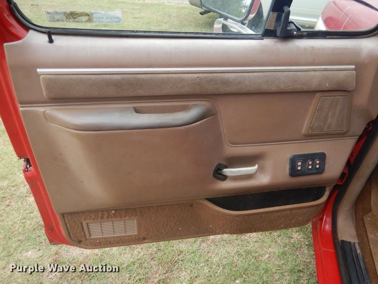 image for item HO9134 1988 Ford F150  pickup truck