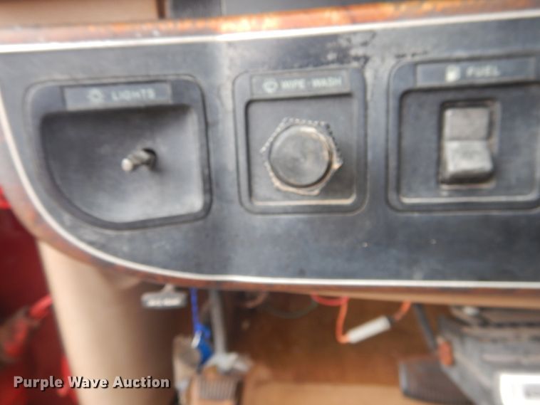 image for item HO9134 1988 Ford F150  pickup truck