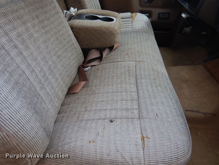 image for item HO9134 1988 Ford F150  pickup truck