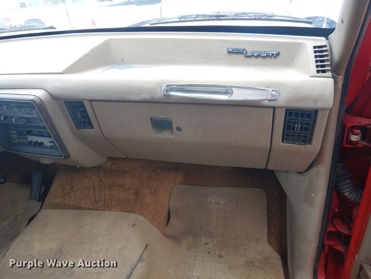 image for item HO9134 1988 Ford F150  pickup truck