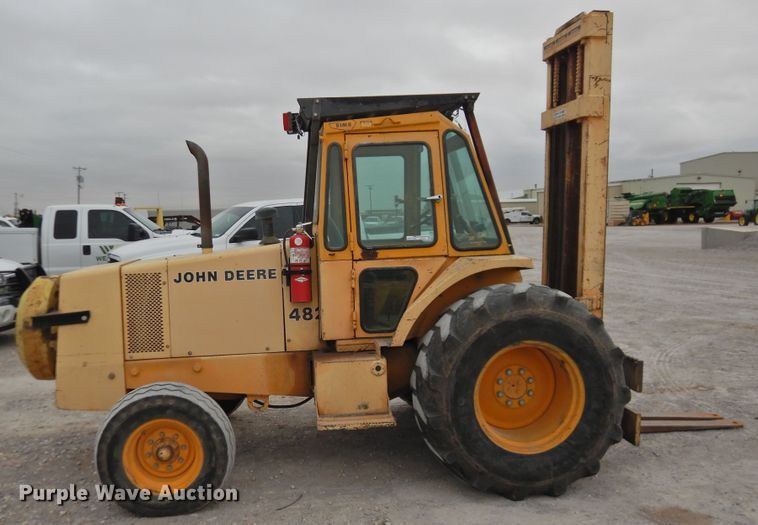 image for item HO9901 1989 John Deere 482C  forklift