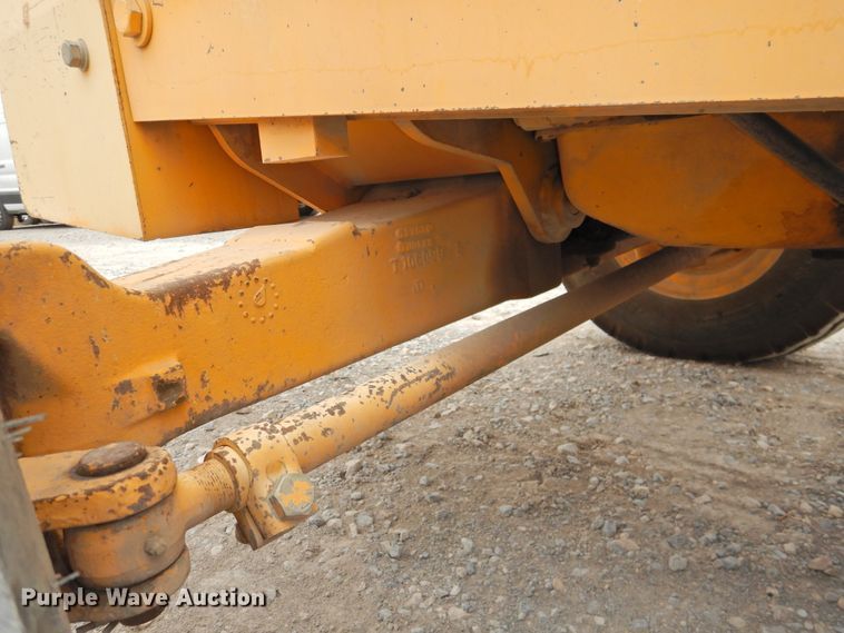 image for item HO9901 1989 John Deere 482C  forklift