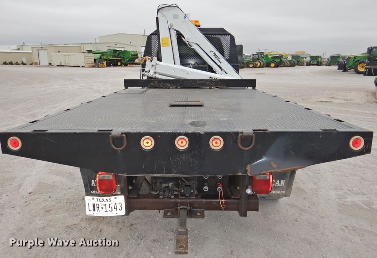image for item HO9904 2007 Chevrolet C4500  Crew Cab flatbed truck