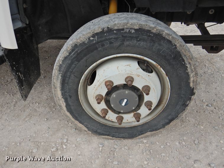 image for item HO9904 2007 Chevrolet C4500  Crew Cab flatbed truck