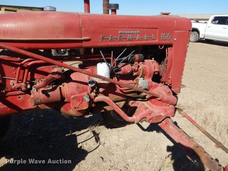 image for item HP9773 International Farmall 100  tractor