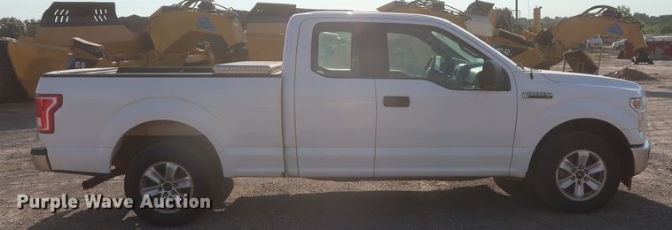image for item HT9675 2017 Ford F150 XL  SuperCab pickup truck