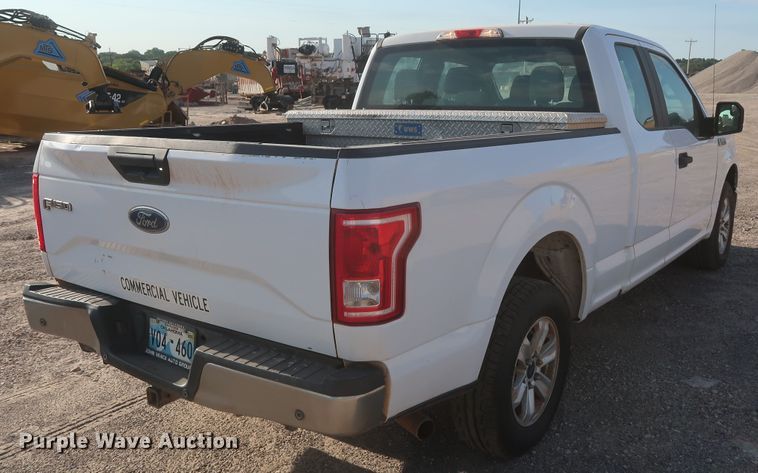 image for item HT9675 2017 Ford F150 XL  SuperCab pickup truck