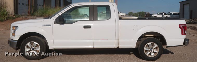 image for item HT9675 2017 Ford F150 XL  SuperCab pickup truck