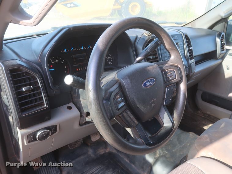 image for item HT9675 2017 Ford F150 XL  SuperCab pickup truck